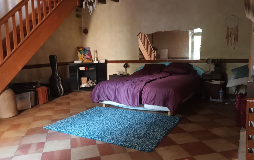 Annonces LANGON : Maison / Villa | SAINT-PIERRE-D'AURILLAC (33490) | 373 m2 | 292 000 &euro; 