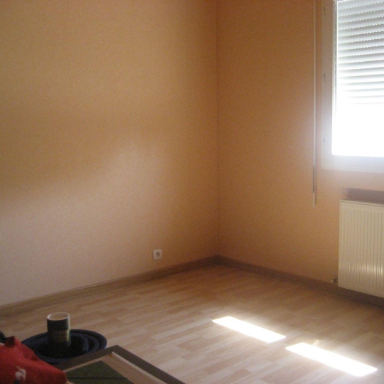  Annonces LANGON : Maison / Villa | SAINT-PIERRE-D'AURILLAC (33490) | 73 m2 | 184 000 &euro; 