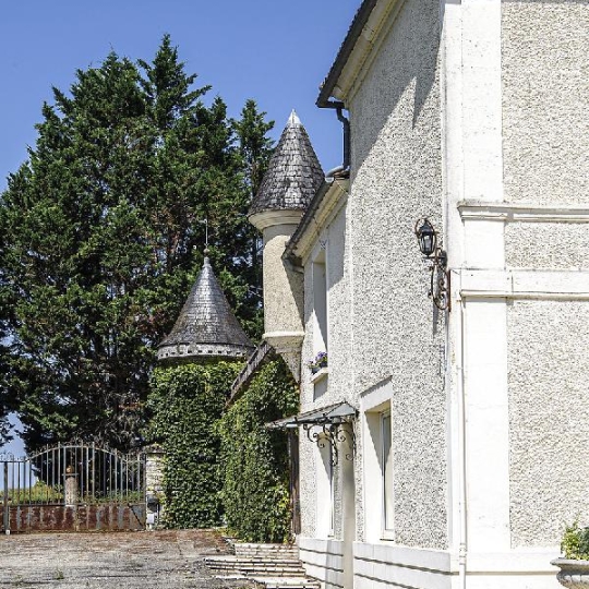  KHEOPS IMMO : Ground | ESCOUSSANS (33760) | 210 000 m2 | 1 650 000 € 