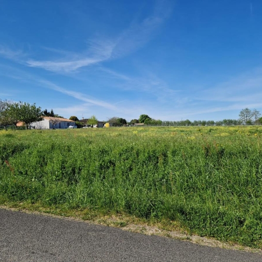  KHEOPS IMMO : Ground | SAINT-PIERRE-DE-MONS (33210) | 560 m2 | 51 700 € 